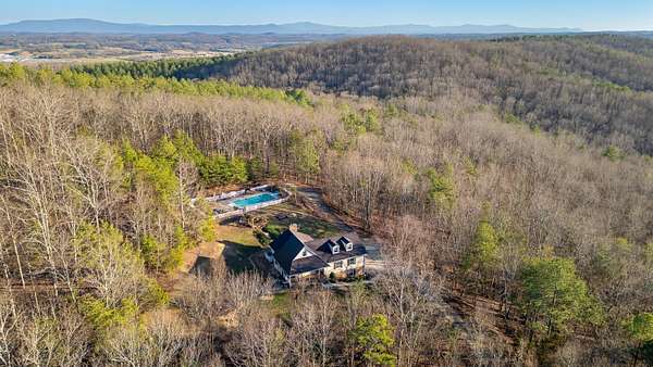 5.3 Acres of Land with Home for Sale in Charleston, Tennessee