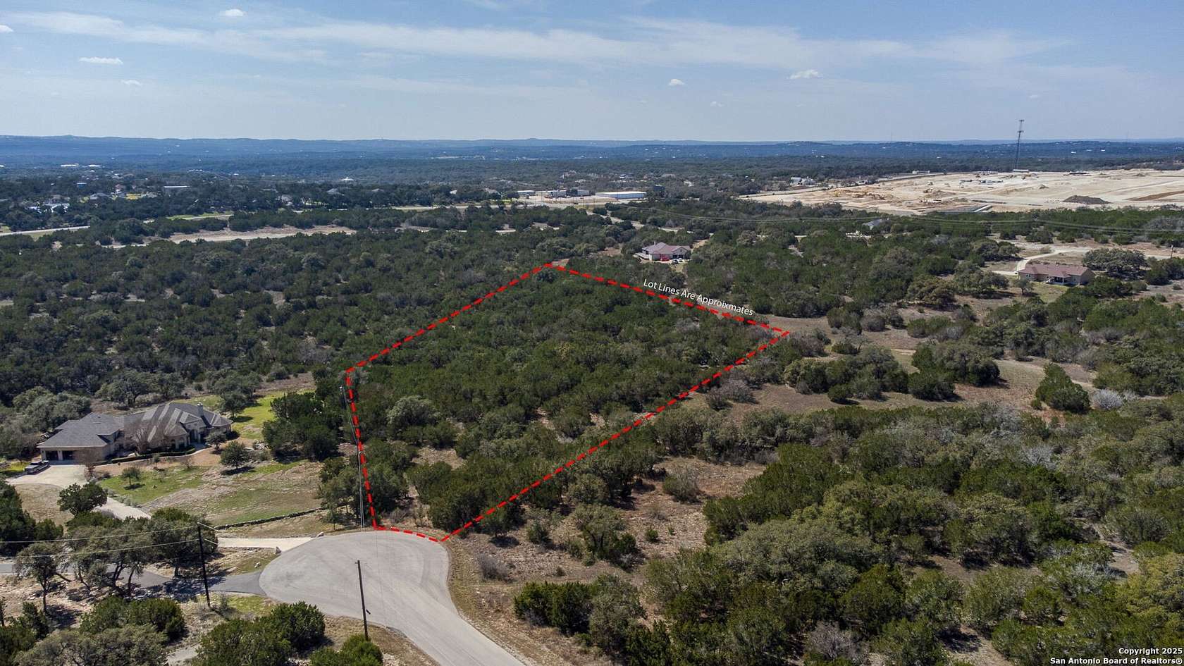 5.89 Acres of Residential Land for Sale in Spring Branch, Texas