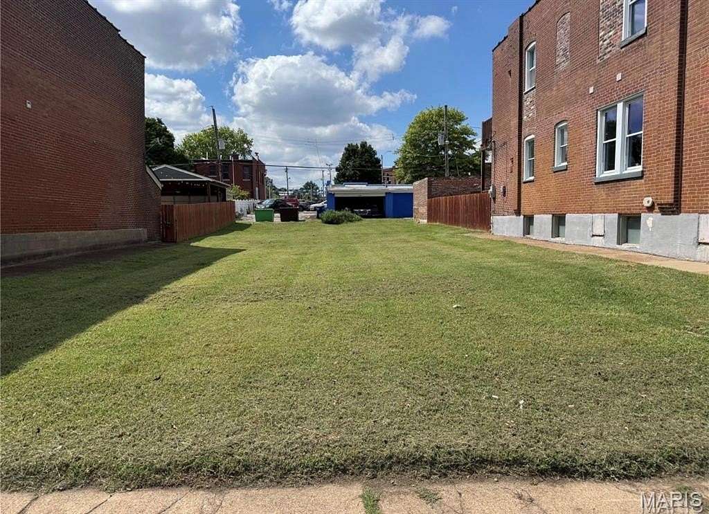 0.13 Acres of Residential Land for Sale in St. Louis, Missouri