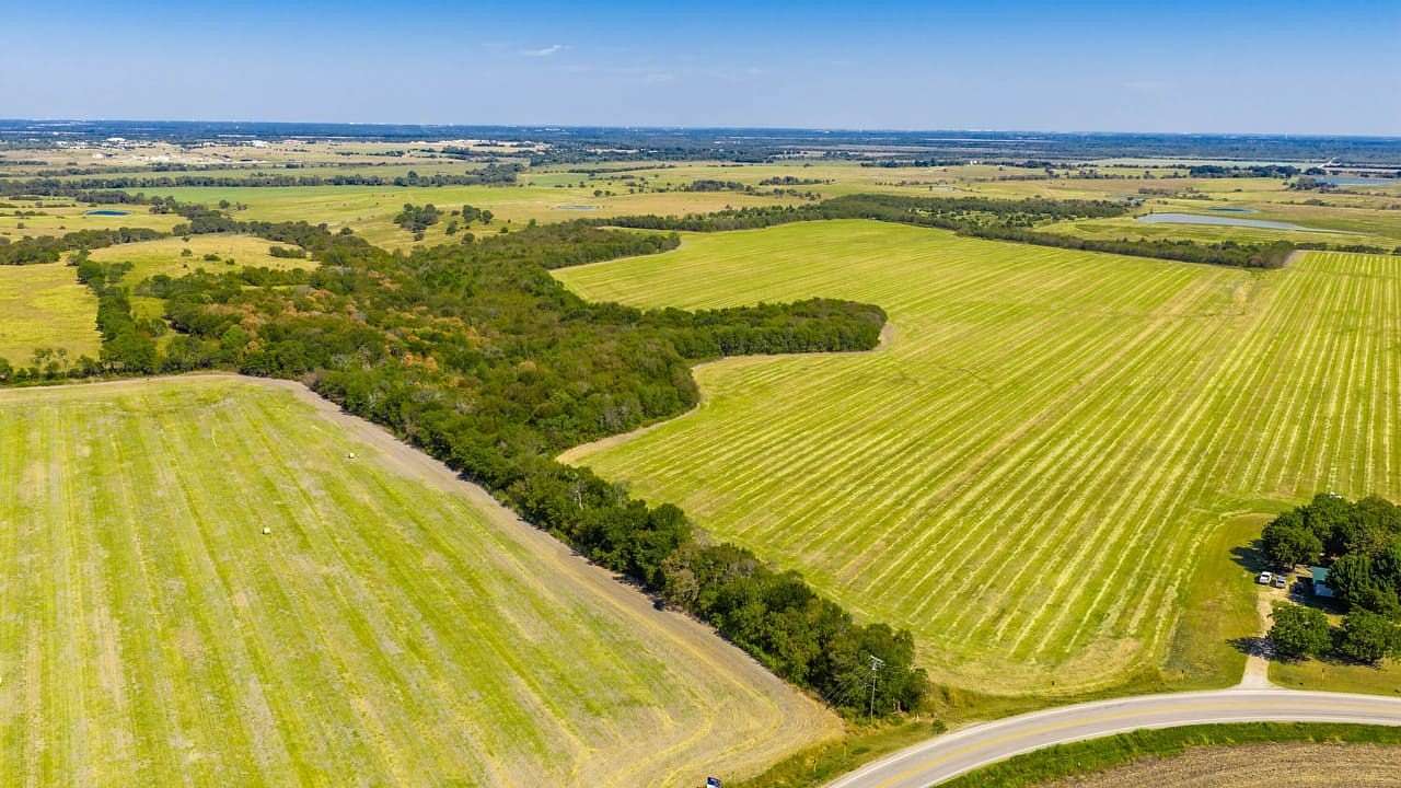 153 Acres of Land for Sale in Ferris, Texas