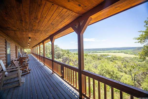 2.15 Acres of Residential Land with Home for Sale in Canyon Lake, Texas