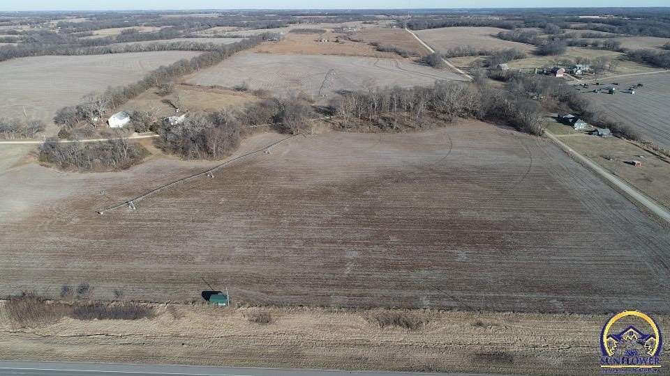 68.7 Acres of Agricultural & Residential Land for Sale in Perry, Kansas