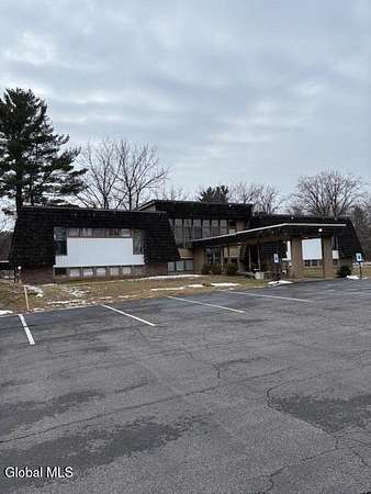 1.67 Acres of Improved Commercial Land for Sale in Clifton Park, New York