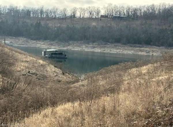 5 Acres of Residential Land for Sale in Yellville, Arkansas