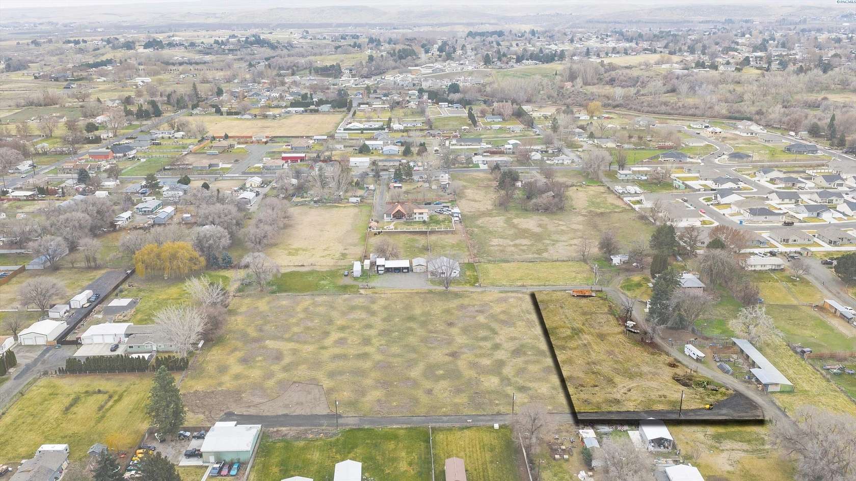 1 Acre of Residential Land for Sale in Kennewick, Washington