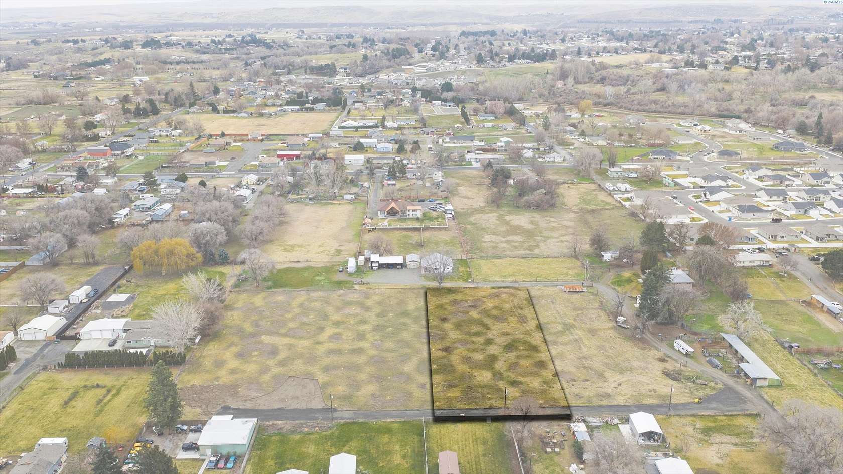 1 Acre of Residential Land for Sale in Kennewick, Washington