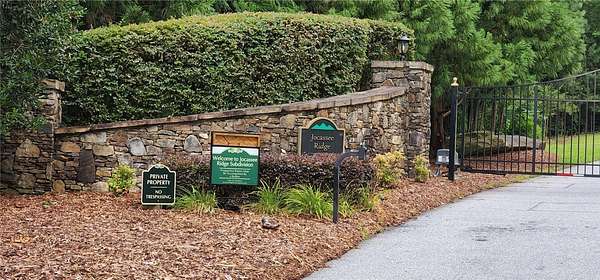 1 Acre of Residential Land for Sale in Salem, South Carolina