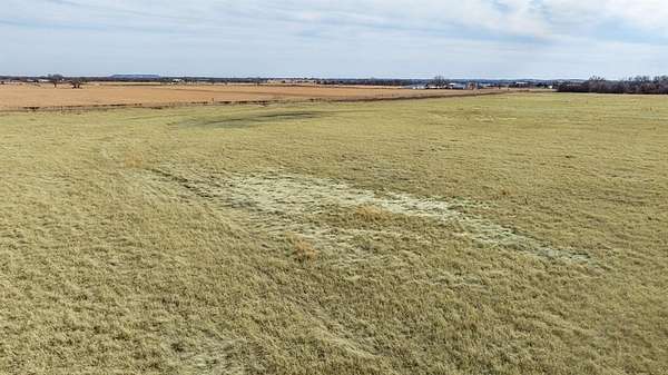 2 Acres of Residential Land for Sale in Tolar, Texas