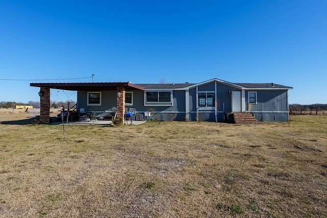 7.5 Acres of Land with Home for Sale in Wills Point, Texas