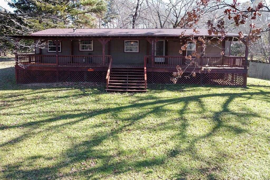 1.8 Acres of Residential Land with Home for Sale in Chandler, Texas