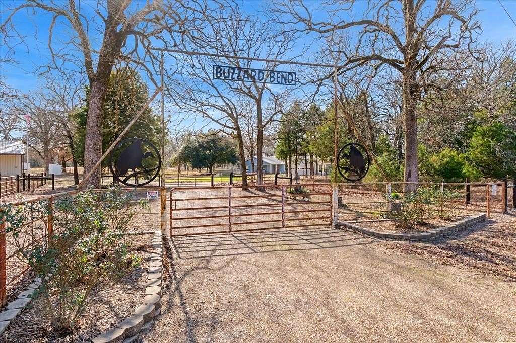 32.2 Acres of Agricultural Land with Home for Sale in Murchison, Texas