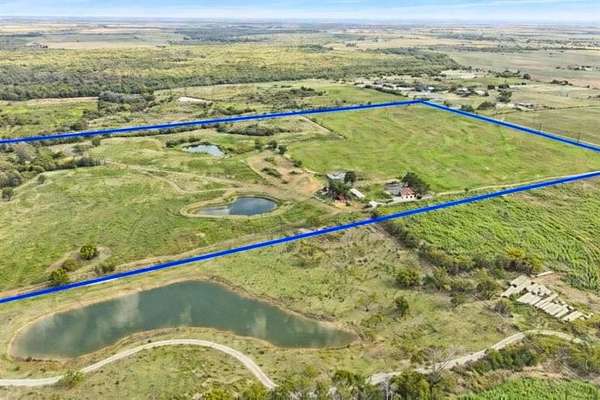 49 Acres of Land for Sale in Pilot Point, Texas
