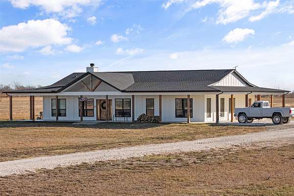 5.76 Acres of Land with Home for Sale in Collinsville, Texas
