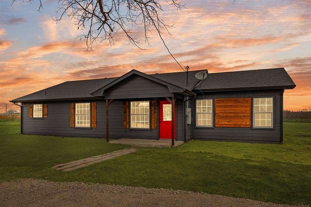 1.65 Acres of Residential Land with Home for Sale in Terrell, Texas