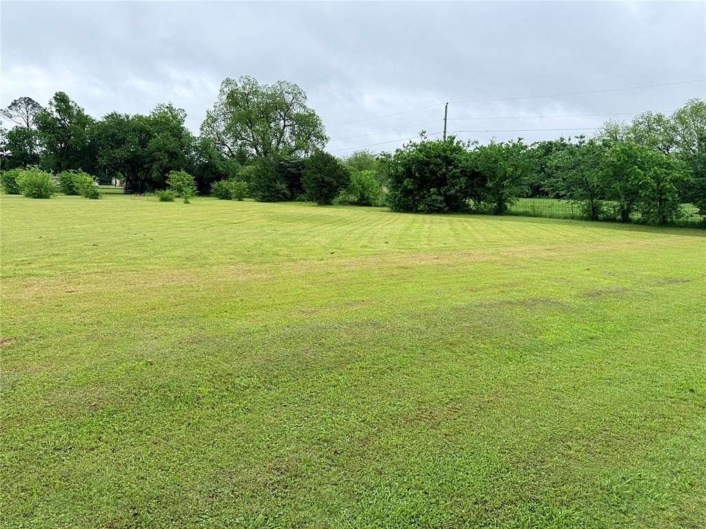 0.38 Acres of Residential Land for Sale in Tioga, Texas