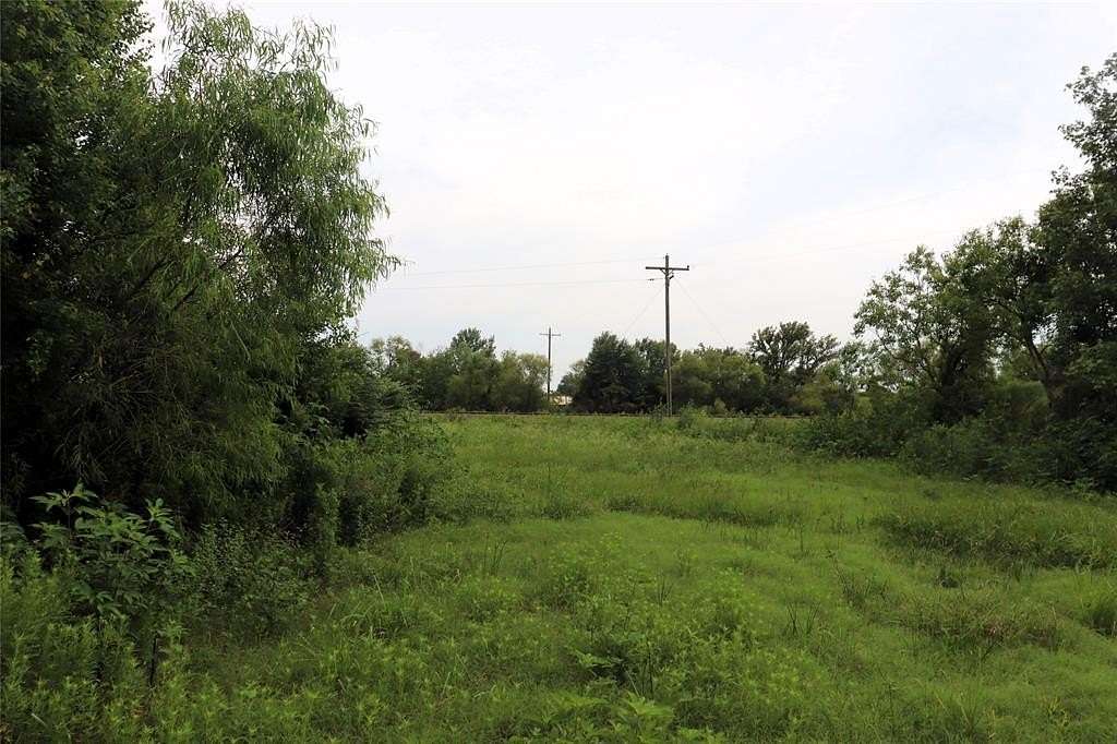 1 Acre of Land for Sale in Liberty, Texas