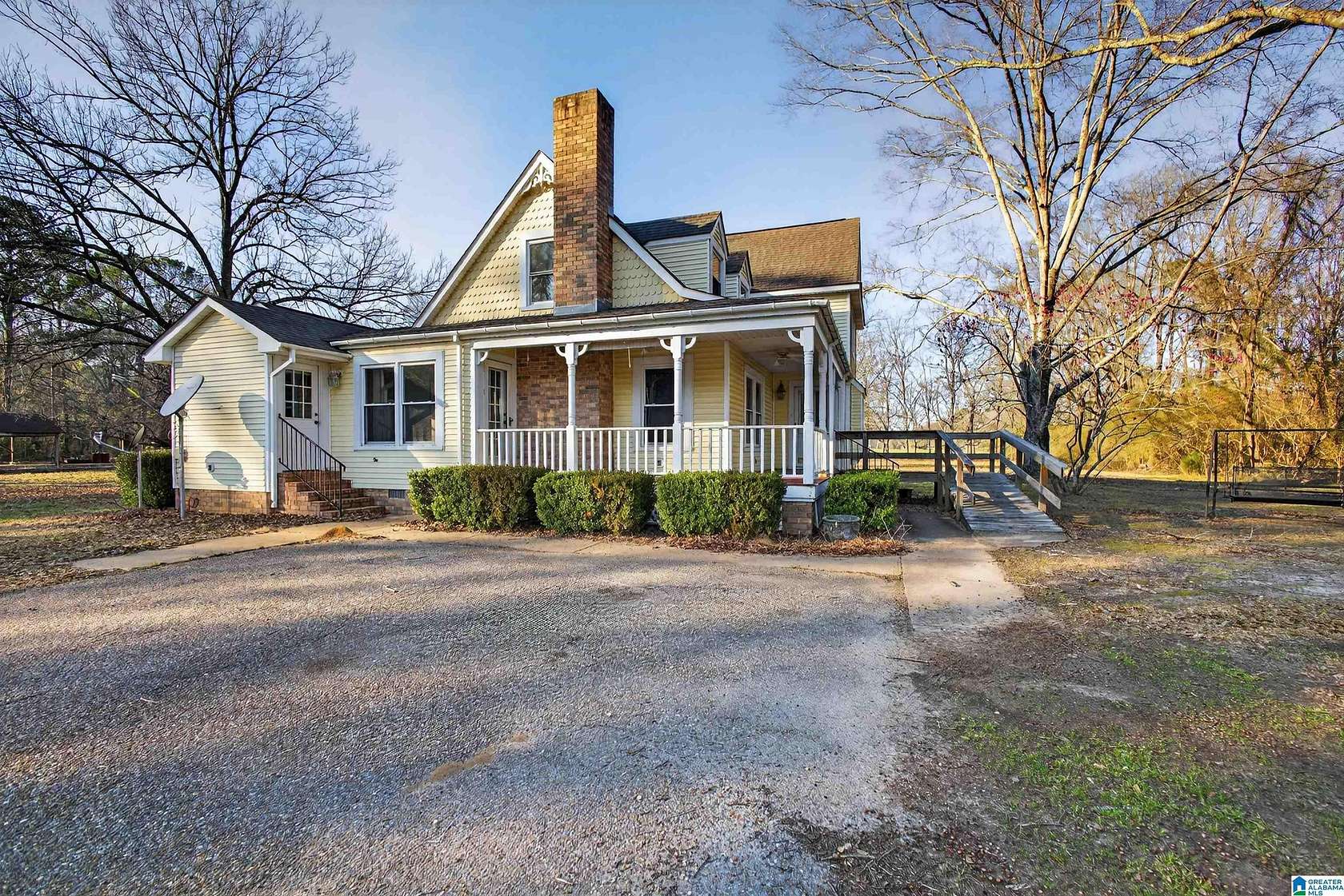 7.7 Acres of Land with Home for Sale in Selma, Alabama