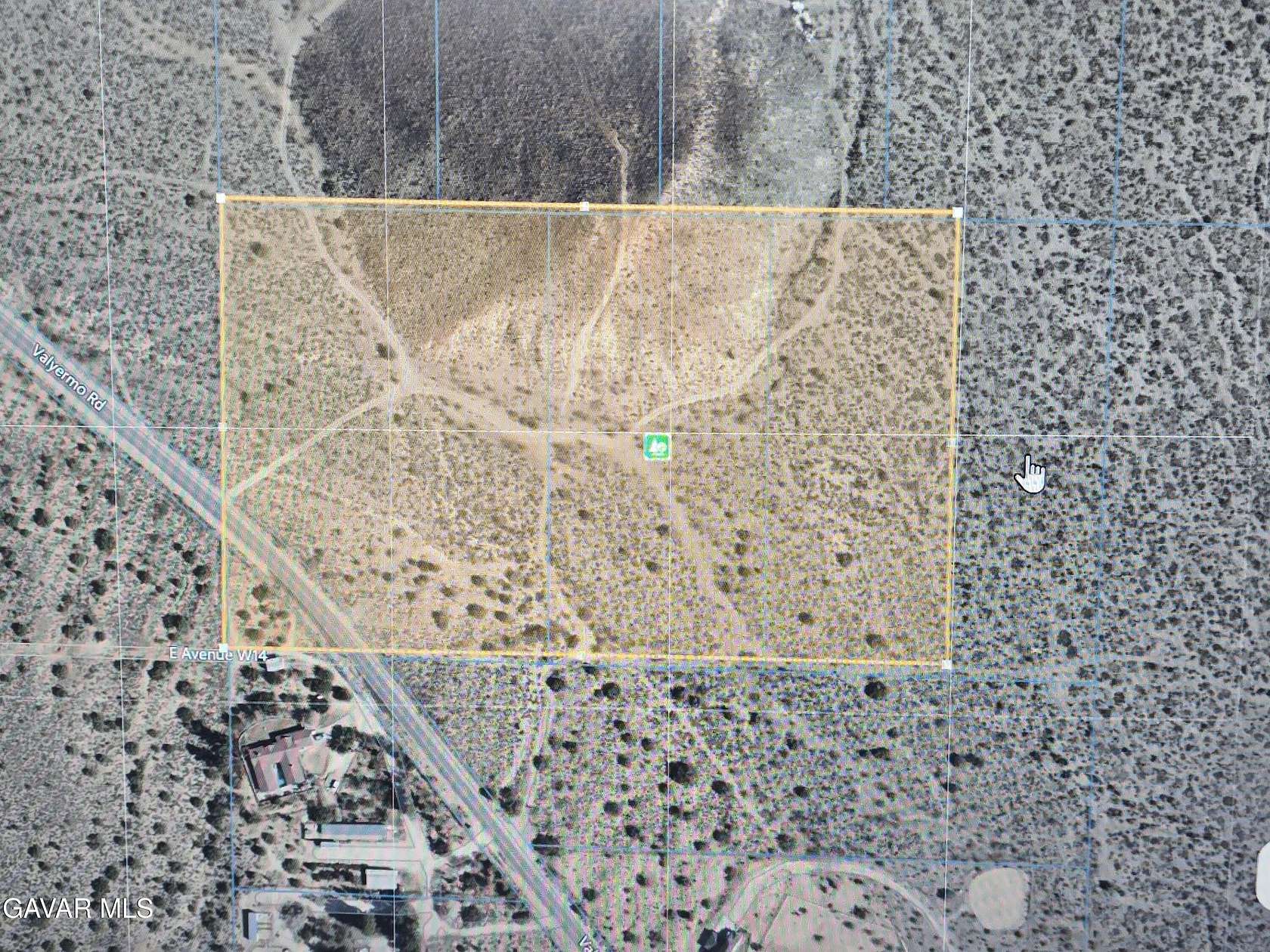 18.7 Acres of Land for Sale in Pearblossom, California