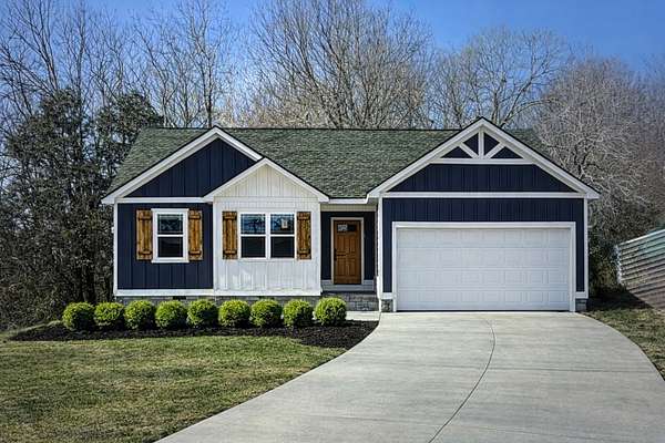 1.5 Acres of Residential Land with Home for Sale in Dickson, Tennessee