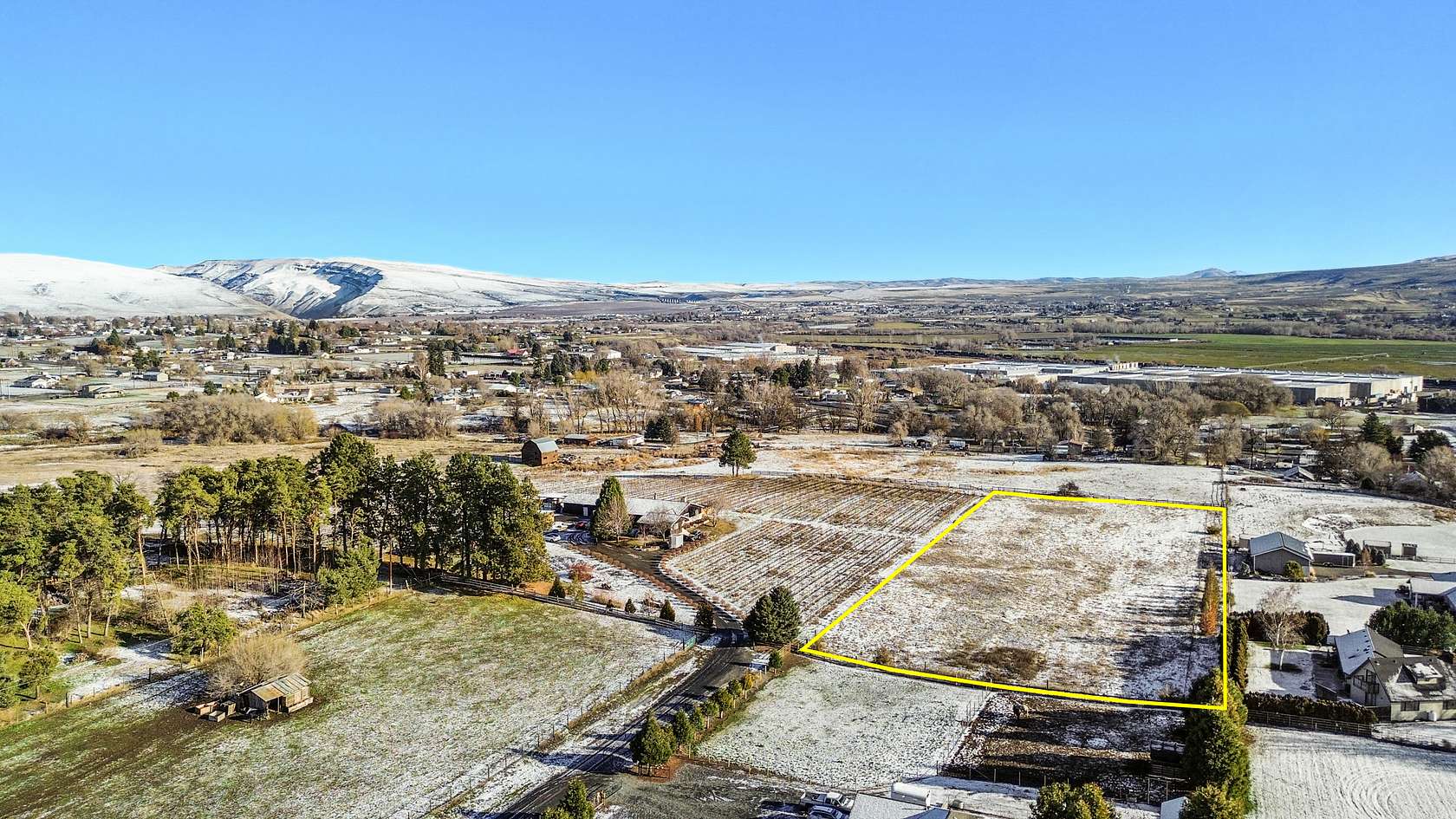 24.9 Acres of Agricultural Land with Home for Sale in Selah, Washington