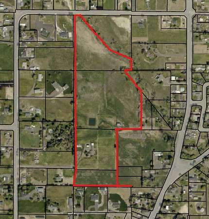 24.9 Acres of Agricultural Land with Home for Sale in Selah, Washington