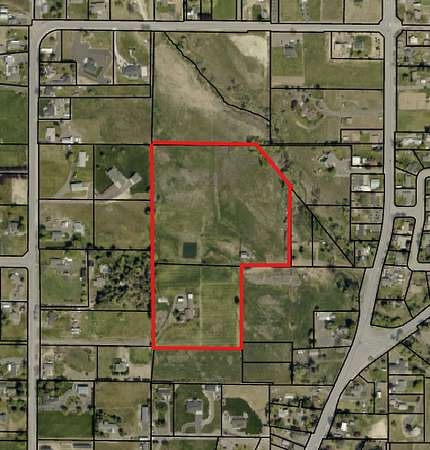 17 Acres of Land with Home for Sale in Selah, Washington