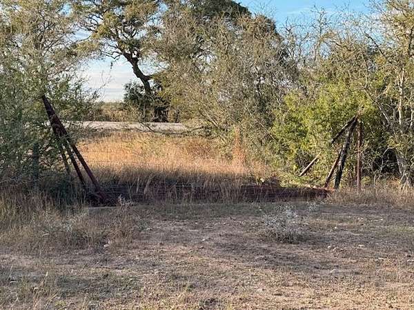 14 Acres of Land for Sale in Cuero, Texas