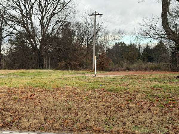 1.67 Acres of Residential Land for Sale in Franklin, Kentucky