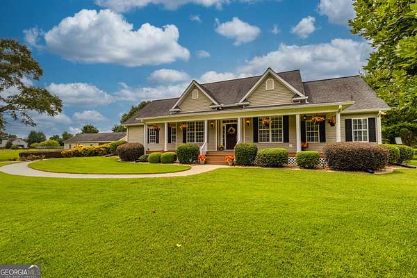 6 Acres of Land with Home for Sale in Milner, Georgia