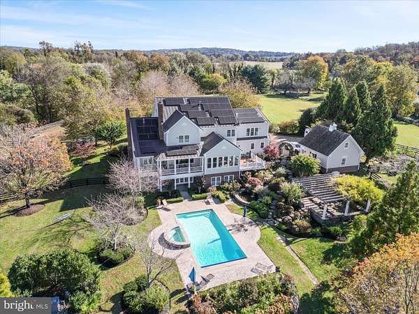15 Acres of Land with Home for Sale in Hamilton, Virginia