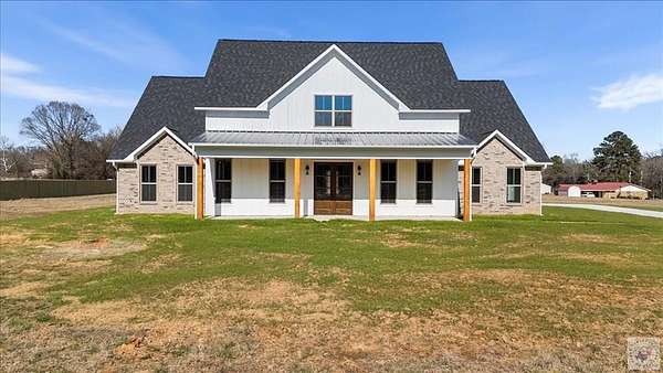 3.15 Acres of Land with Home for Sale in Hooks, Texas