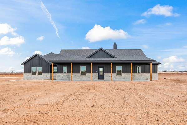 10 Acres of Land with Home for Sale in Lubbock, Texas