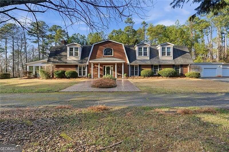 2.5 Acres of Residential Land with Home for Sale in Cumming, Georgia