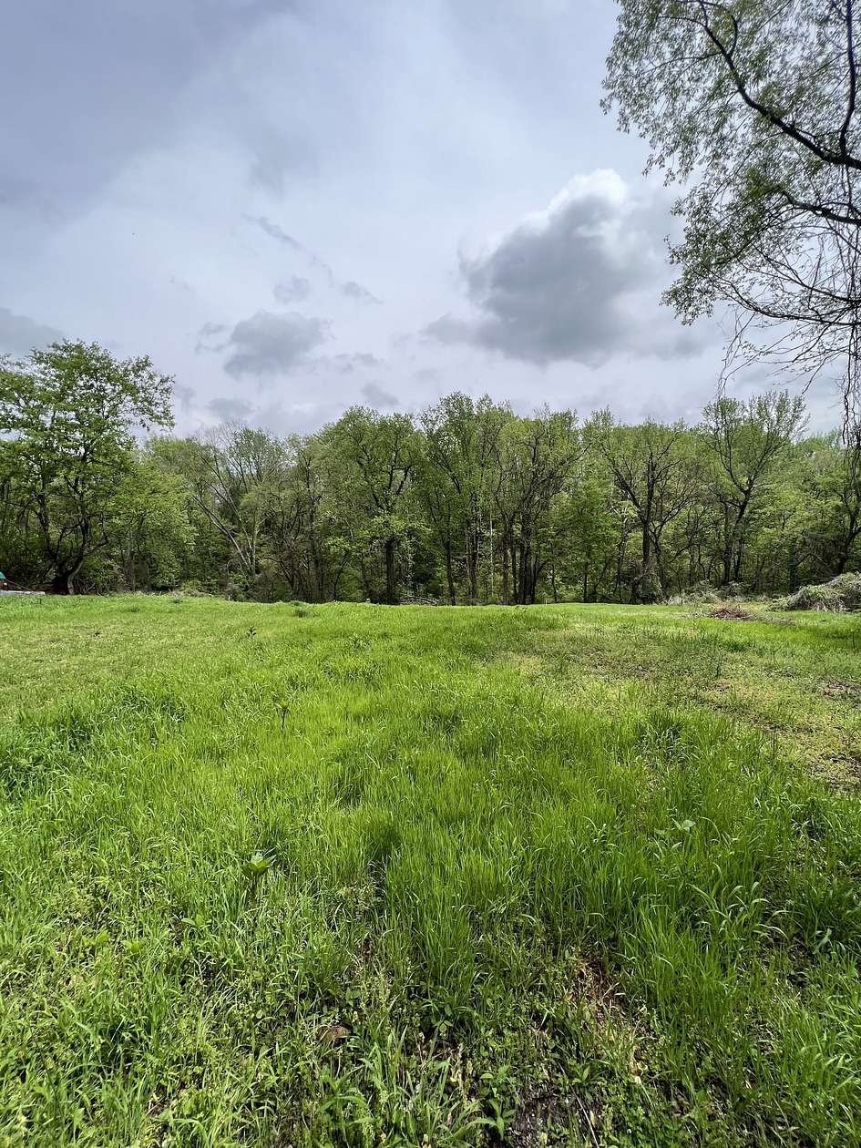 1.17 Acres of Residential Land for Sale in Carthage, Tennessee