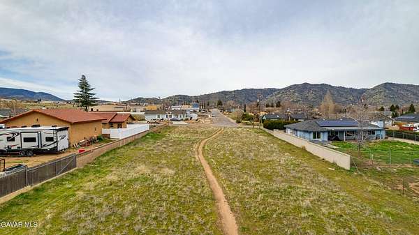 Land for Sale in Tehachapi, California
