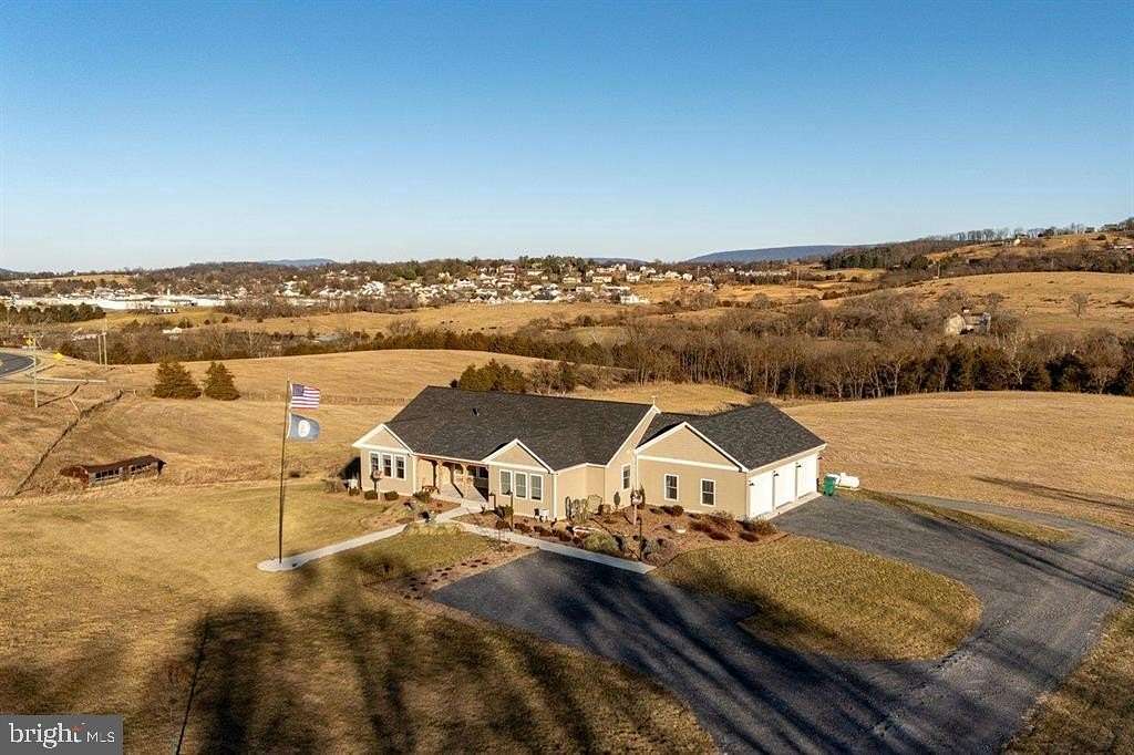 13.6 Acres of Land with Home for Sale in Broadway, Virginia