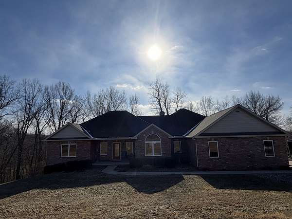 17.1 Acres of Land with Home for Sale in El Paso, Illinois