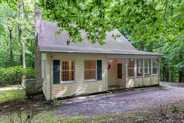 2.14 Acres of Residential Land with Home for Sale in Meadowview, Virginia