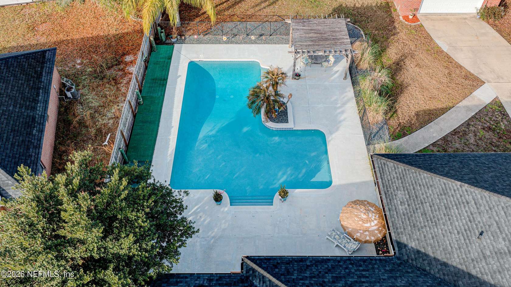 2.73 Acres of Residential Land with Home for Sale in Jacksonville, Florida