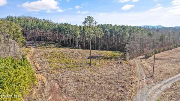 12 Acres of Land for Sale in Vonore, Tennessee