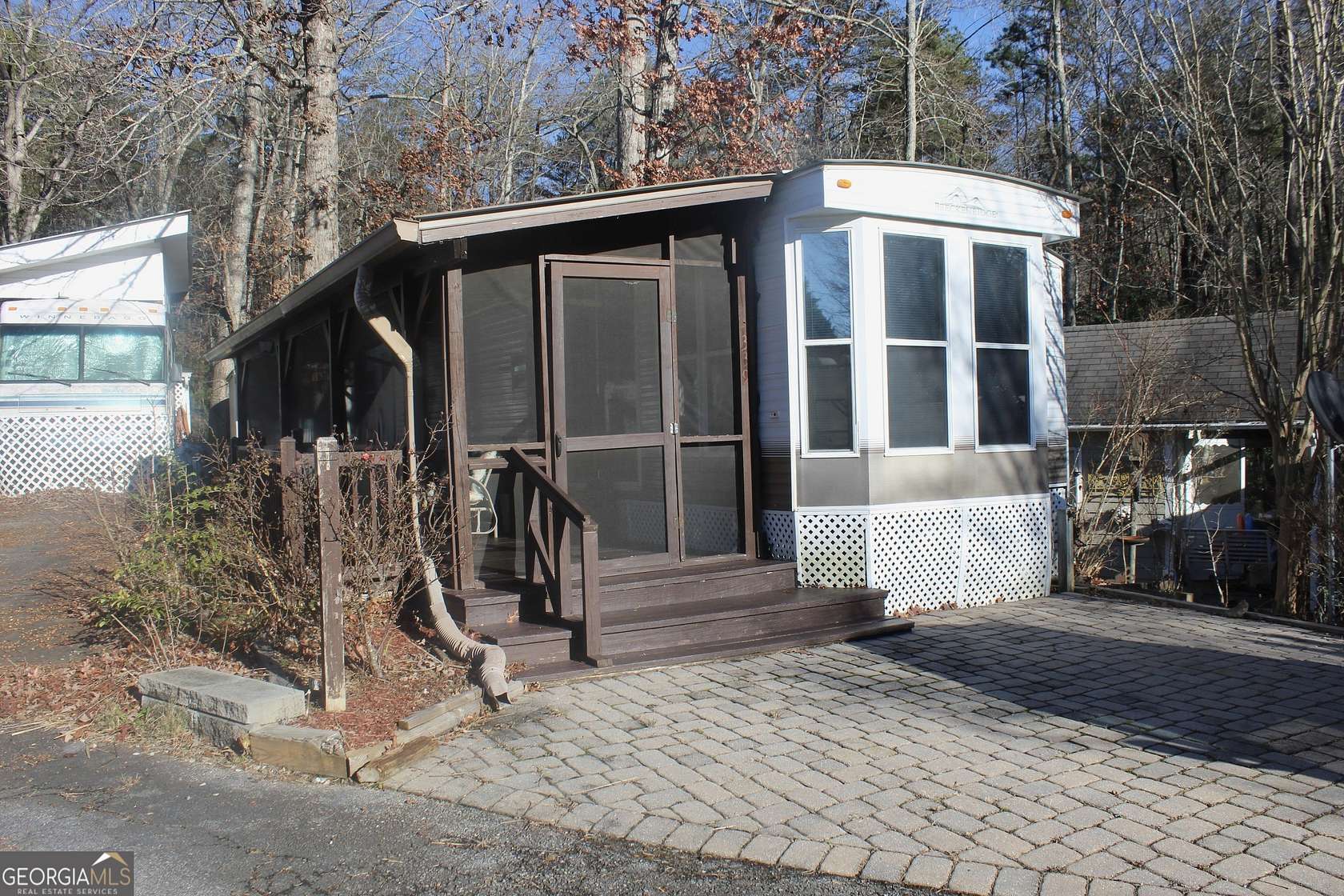 1 Acre of Residential Land with Home for Sale in Cleveland, Georgia