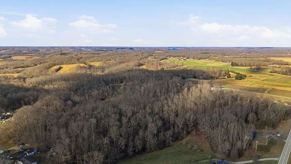 5.88 Acres of Land for Sale in Belvidere, Tennessee