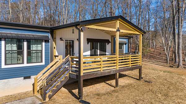 7 Acres of Residential Land with Home for Sale in Spring City, Tennessee