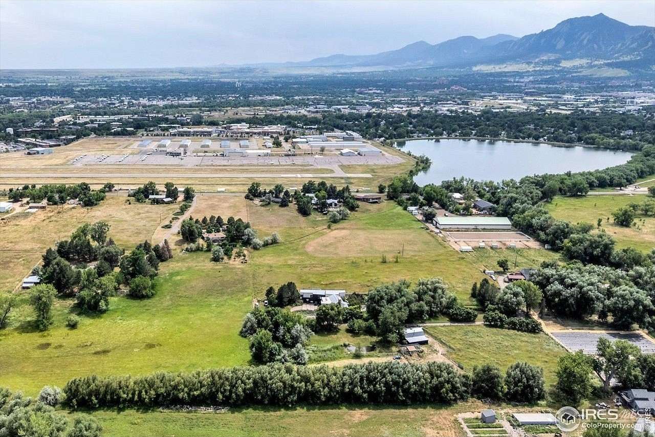 18.3 Acres of Land for Sale in Boulder, Colorado