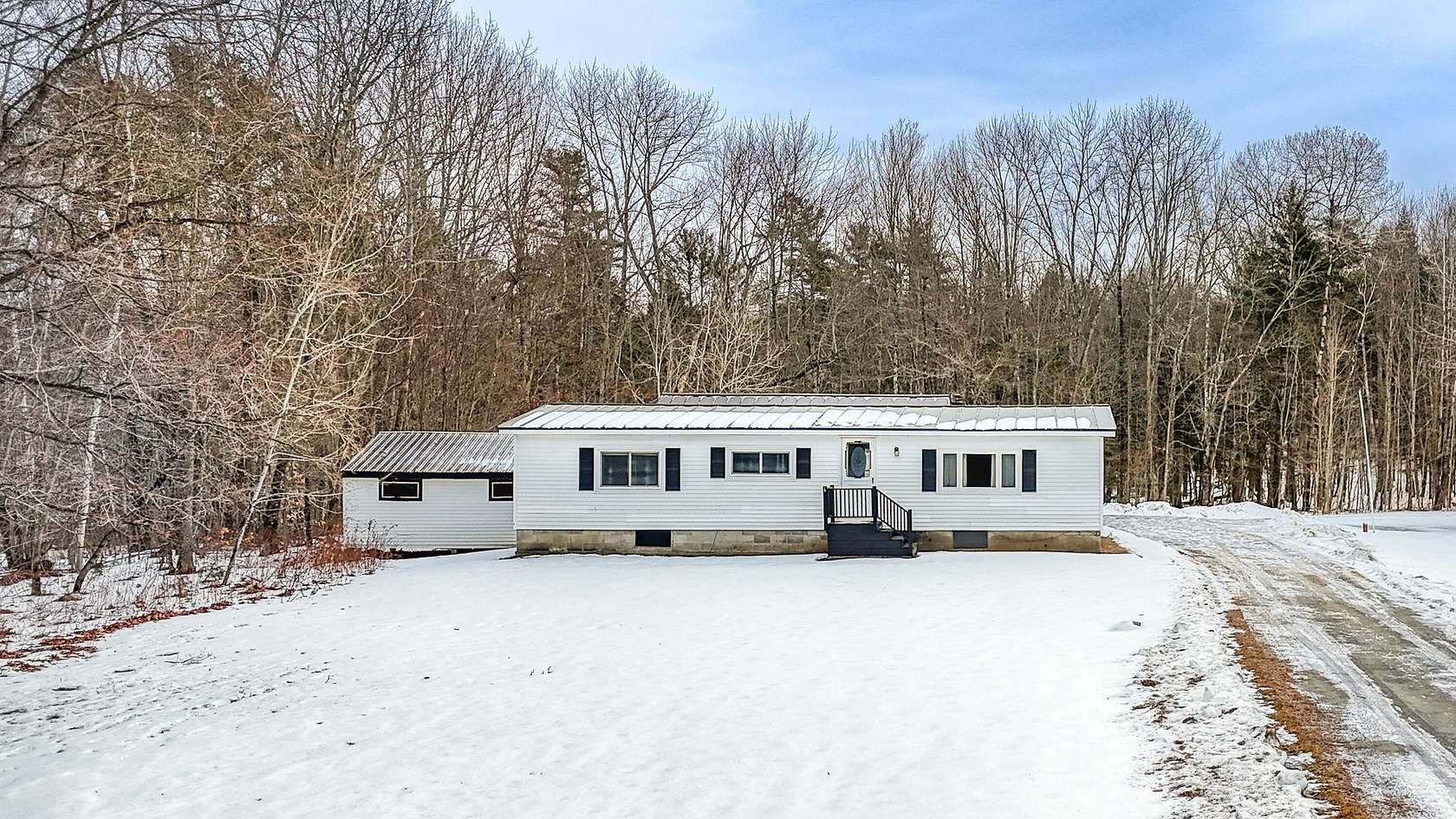 4.5 Acres of Residential Land with Home for Sale in Belgrade, Maine