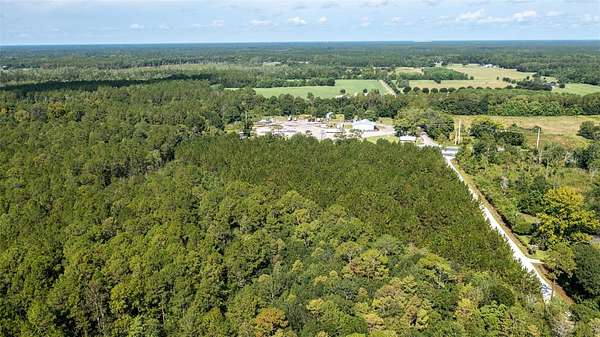 9 Acres of Commercial Land for Sale in Lawtey, Florida