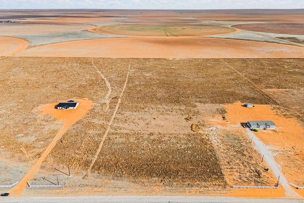 10 Acres of Land for Sale in Seminole, Texas