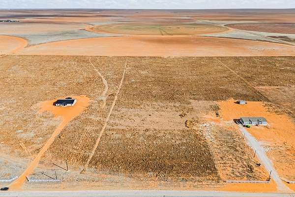 10 Acres of Land for Sale in Seminole, Texas