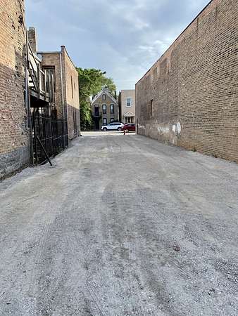 0.06 Acres of Land for Sale in Chicago, Illinois