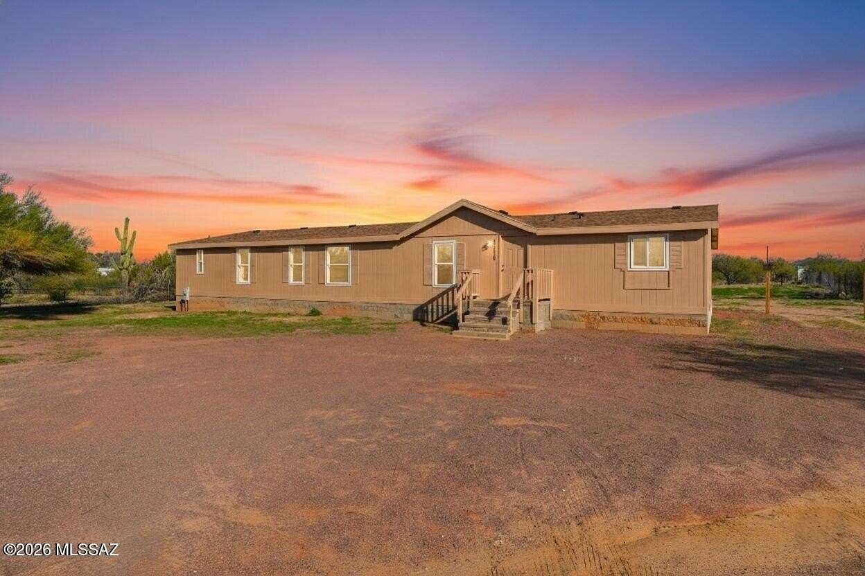 1.7 Acres of Residential Land with Home for Sale in Tucson, Arizona